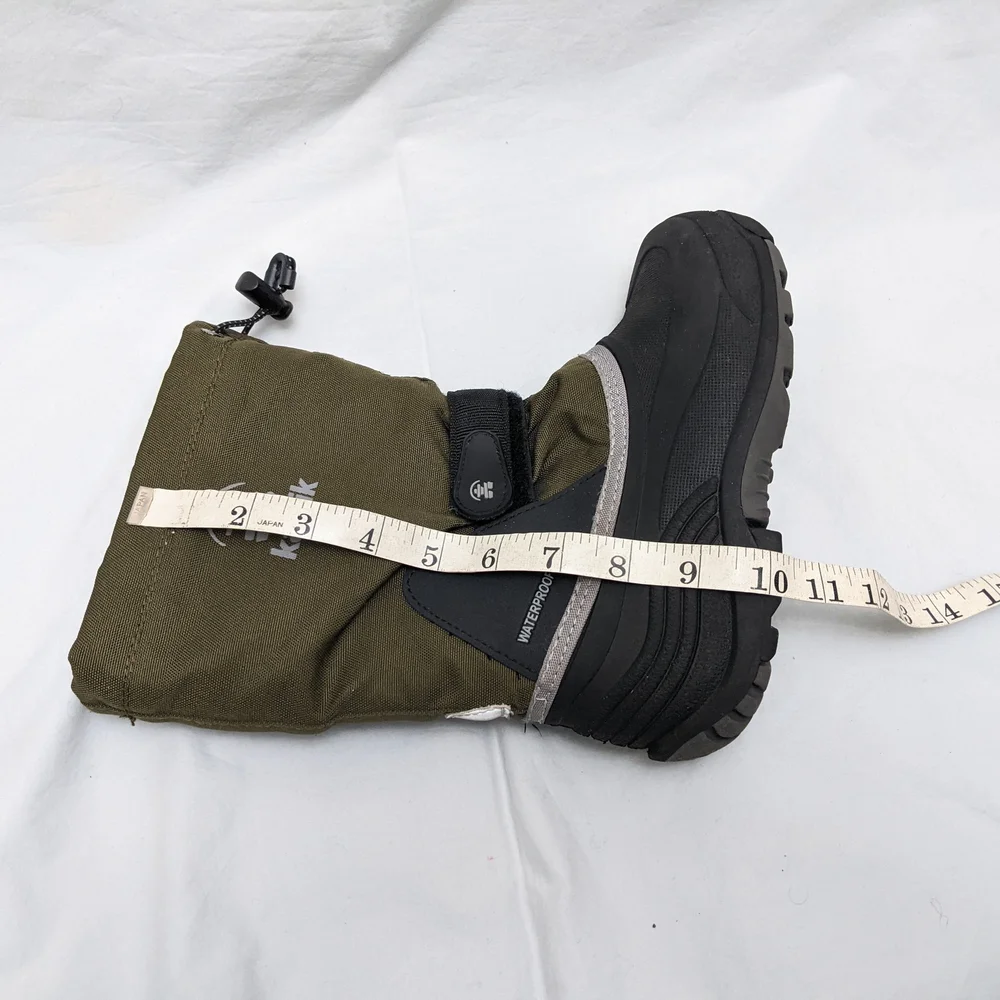 Kamik Boys Insulated Snow Boots Size 2 - Picture 7 of 10